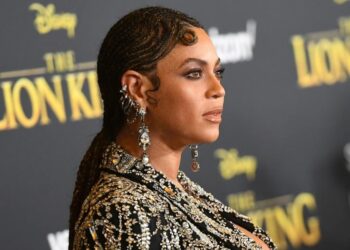 Beyoncé et Billie Eilish pendant la soirée des Oscars