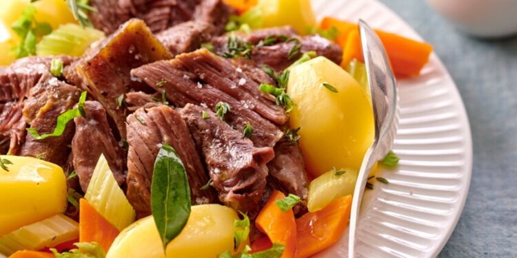 Jarret de bœuf en pôt au feu 1 - Le Progrès Egyptien