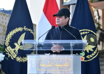 Le président Al-Sissi visite le siège de l’Académie de police
