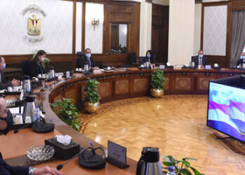 Madbouli examine les projets financés par les partenaires de développement