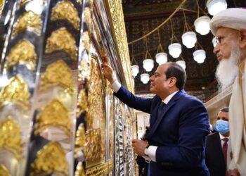 Al-Sissi inaugure la mosquée Al-Hussein après sa rénovation