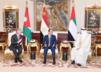 Al-Sissi reçoit le roi Abdallah II bin Al Hussein et Cheikh Mohamed bin Zayed Al Nahyan