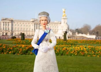 La Barbie Elizabeth II, un hommage de Mattel à une incroyable héroïne de son époque