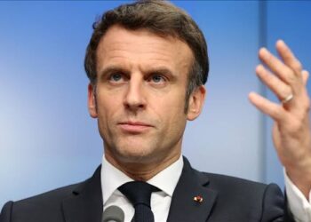 Présidentielle: Emmanuel Macron réélu à 58,2 % des voix