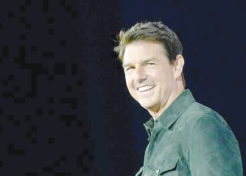 Tom Cruise dévoile la suite de “Top Gun”