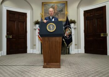 Ukraine : Biden fait une demande d’aide au Congrès