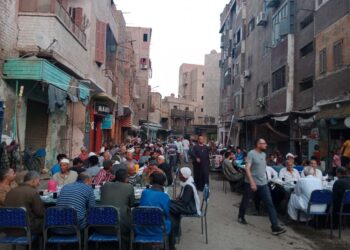 Qéna : Les jeunes de Haute Egypte organisent une table d’Iftar