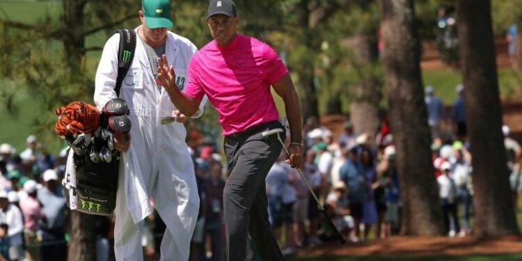 Golf : Tiger Woods rugit à nouveau au Masters, treize mois après son accident 2 - Le Progrès Egyptien Golf : Tiger Woods rugit à nouveau au Masters, treize mois après son accident 1 - Le Progrès Egyptien