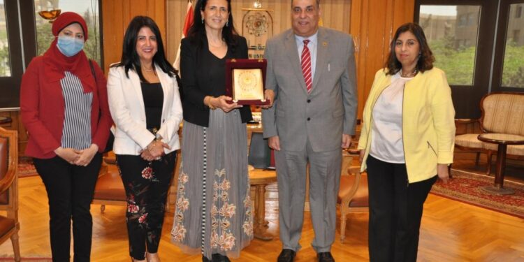 Fullbright à l’Université de Helwan pour discuter de la coopération 1 - Le Progrès Egyptien