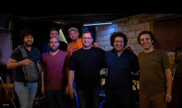 Le groupe de rock TeleChild sort un premier album inspiré de la télévision 2 - Le Progrès Egyptien Le groupe de rock TeleChild sort un premier album inspiré de la télévision 1 - Le Progrès Egyptien