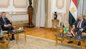 Le Caire et Rome examinent la coopération industrielle