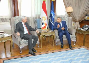 Canal de Suez : Coopération avec la France