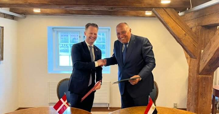 Choucri et son homologue danois signent un MoU sur une concertation politique de haut niveau 2 - Le Progrès Egyptien Choucri et son homologue danois signent un MoU sur une concertation politique de haut niveau 1 - Le Progrès Egyptien