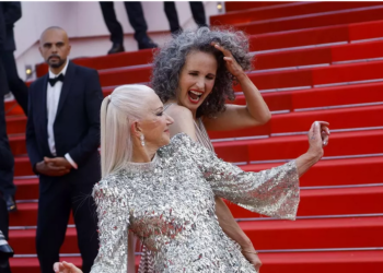 Cannes : Helen Mirren et Andie MacDowell, duo dansant