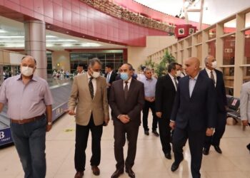 Visite d’inspection du ministre à l’aéroport de Charm El-Cheikh
