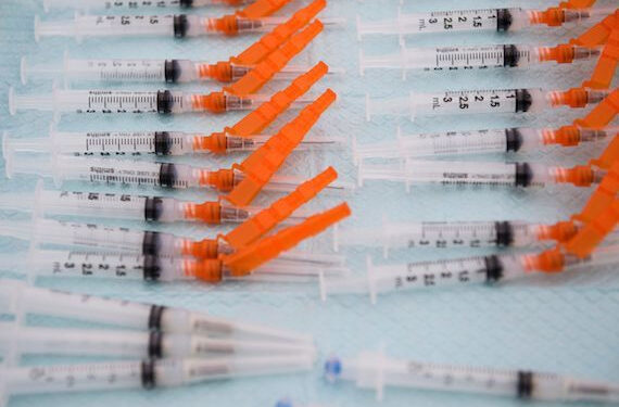 Un faible taux de vaccination mondial alimente la pandémie 1 - Le Progrès Egyptien