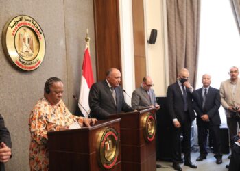 L’Armée de l’air célèbre le 40e anniversaire de l’atterrissage du premier avion “F16” en Egypte
