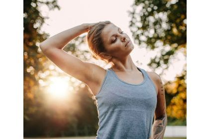 Etirement de la nuque 2 - Le Progrès Egyptien Etirement de la nuque 1 - Le Progrès Egyptien