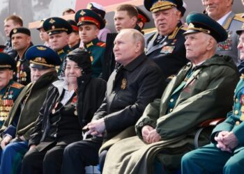 Ukraine : La Russie se défend, affirme Poutine