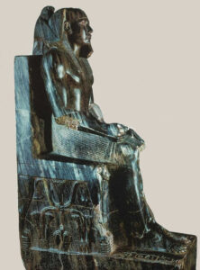 La statue de Horus protégeant Khephren 13 - Le Progrès Egyptien