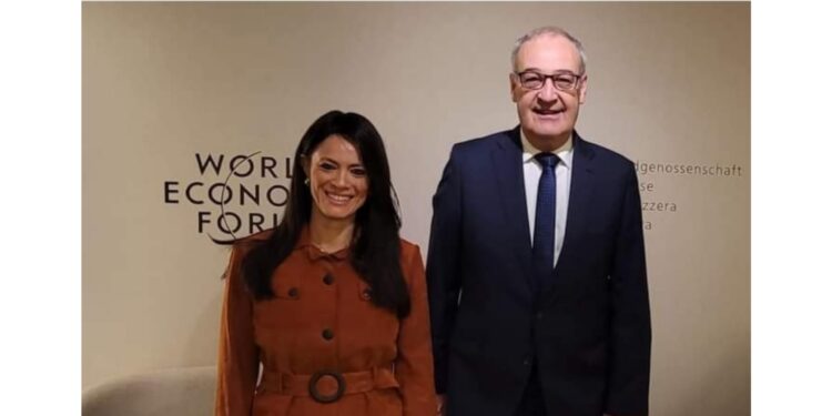Davos: Al Machat rencontre le conseiller fédéral suisse à l'économie 2 - Le Progrès Egyptien Davos: Al Machat rencontre le conseiller fédéral suisse à l'économie 1 - Le Progrès Egyptien
