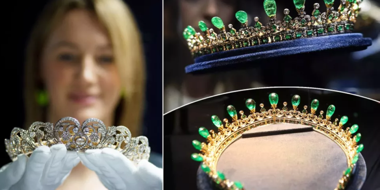 Londres : Un diadème de la reine Victoria et celui du mariage de Diana exposés 1 - Le Progrès Egyptien