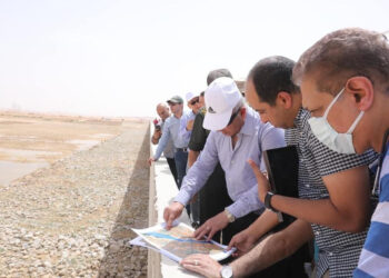 El-Wazir inspecte la 2e ligne ferroviaire express Fayoum/Assouan/Abou Simbel