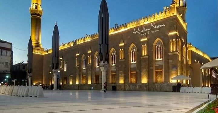 • La Mosquée Al-Hussein au quartier d’Al-Azhar au Caire islamique. (Photo Hicham Naeam)