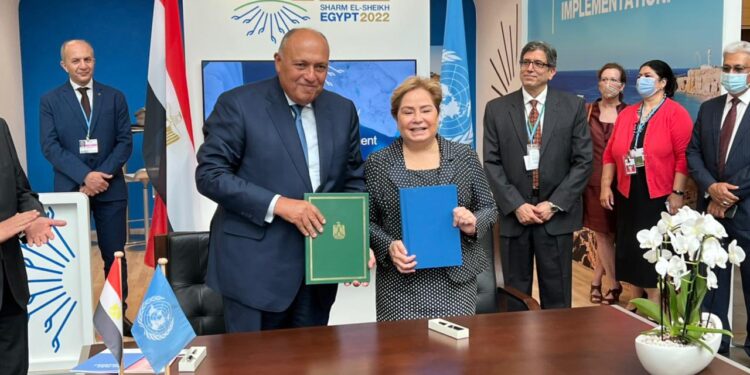 Signature de l'accord sur l'accueil par l'Egypte de la COP27 à Charm El-Cheikh 1 - Le Progrès Egyptien