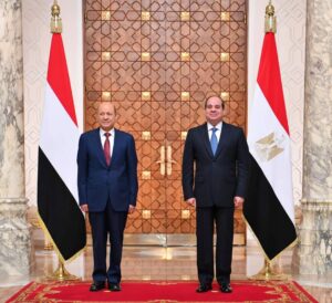 Le Président Al-Sissi reçoit le président du Conseil présidentiel yéménite (Photos) 3 - Le Progrès Egyptien