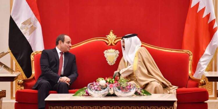 Le roi de Bahreïn reçoit Al-Sissi au palais d'Al-Sakhir 1 - Le Progrès Egyptien