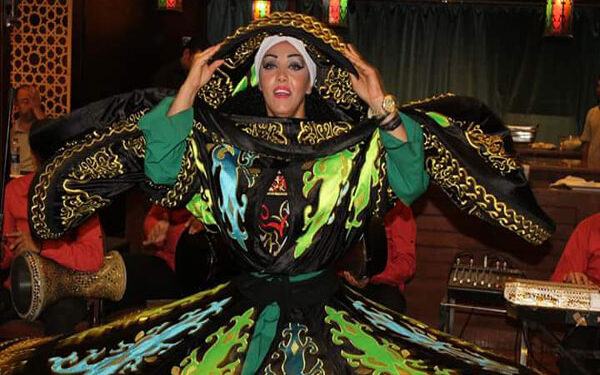 La 1ère danseuse de jupe égyptienne : j’adore cette danse depuis mon enfance 2 - Le Progrès Egyptien La 1ère danseuse de jupe égyptienne : j’adore cette danse depuis mon enfance 1 - Le Progrès Egyptien