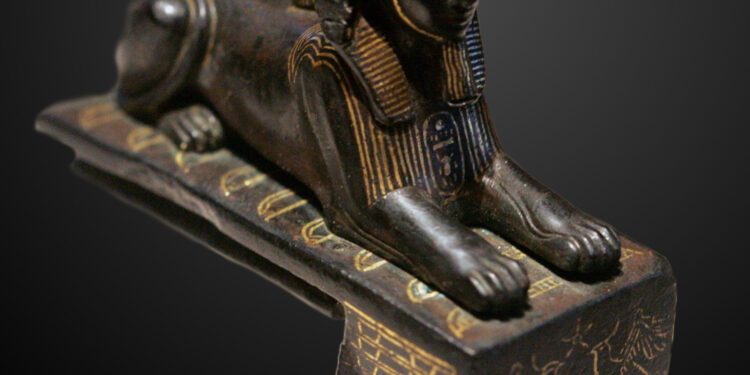Thoutmôsis III en forme de sphinx 2 - Le Progrès Egyptien Thoutmôsis III en forme de sphinx 1 - Le Progrès Egyptien