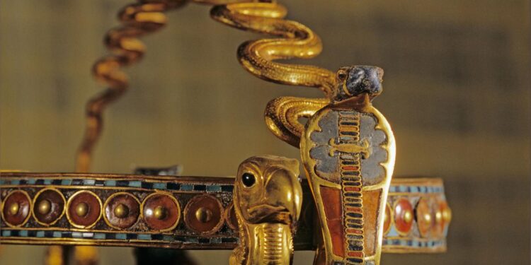 Le diadème royal de Toutankhamon 2 - Le Progrès Egyptien Le diadème royal de Toutankhamon 1 - Le Progrès Egyptien