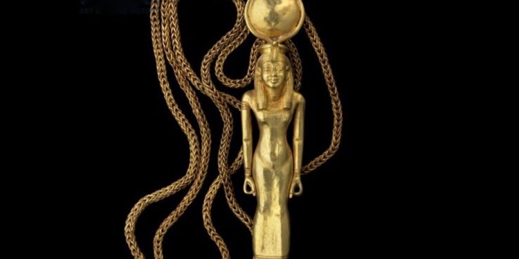 Le pendentif d’Isis du général Oundebaounded 2 - Le Progrès Egyptien Le pendentif d’Isis du général Oundebaounded 1 - Le Progrès Egyptien