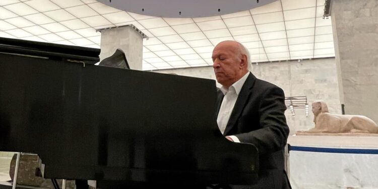 Silence... Khayrat à la NMEC 2 - Le Progrès Egyptien Silence... Khayrat à la NMEC 1 - Le Progrès Egyptien