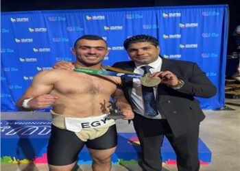 Le Ministre des Sports félicite la mission égyptienne de sumo pour l’exploit historique du lutteur Abdel Rahman El-Saifi