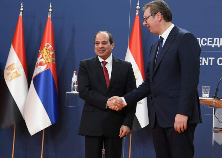Al-Sissi et son homologue serbe assistent à la signature de plusieurs accords