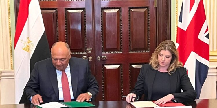 L'Egypte et la GB signent la résolution de lancer un sous-comité pour l'investissement et le commerce 1 - Le Progrès Egyptien