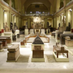 Musée égyptien : Coup de pinceau 3 - Le Progrès Egyptien