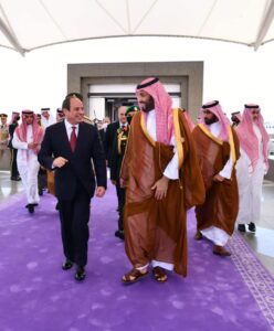 Le Prince héritier saoudien reçoit le Président Al-Sissi (Photos) 4 - Le Progrès Egyptien Le Prince héritier saoudien reçoit le Président Al-Sissi (Photos) 3 - Le Progrès Egyptien