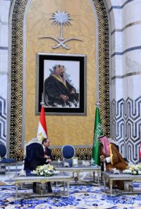 Le Prince héritier saoudien reçoit le Président Al-Sissi (Photos) 2 - Le Progrès Egyptien Le Prince héritier saoudien reçoit le Président Al-Sissi (Photos) 1 - Le Progrès Egyptien