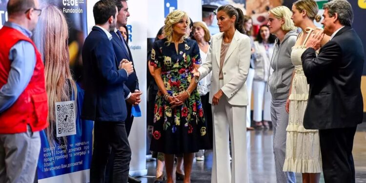 Jill Biden, ses petites-filles et la reine Letizia auprès de réfugiés ukrainiens à Madrid 2 - Le Progrès Egyptien Jill Biden, ses petites-filles et la reine Letizia auprès de réfugiés ukrainiens à Madrid 1 - Le Progrès Egyptien