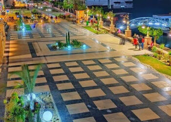 Nouvelle corniche sur la rive ouest à Louxor