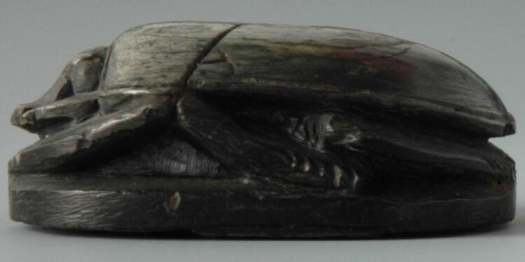 Le scarabée, symbole de l’Égypte ancienne, par excellence  2 - Le Progrès Egyptien Le scarabée, symbole de l’Égypte ancienne, par excellence  1 - Le Progrès Egyptien