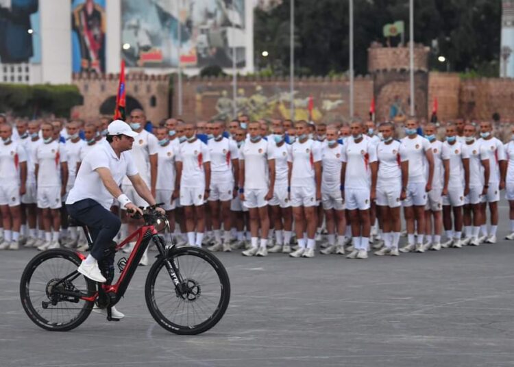 Al-Sissi effectue une visite d’inspection à l’Académie militaire (Photos)