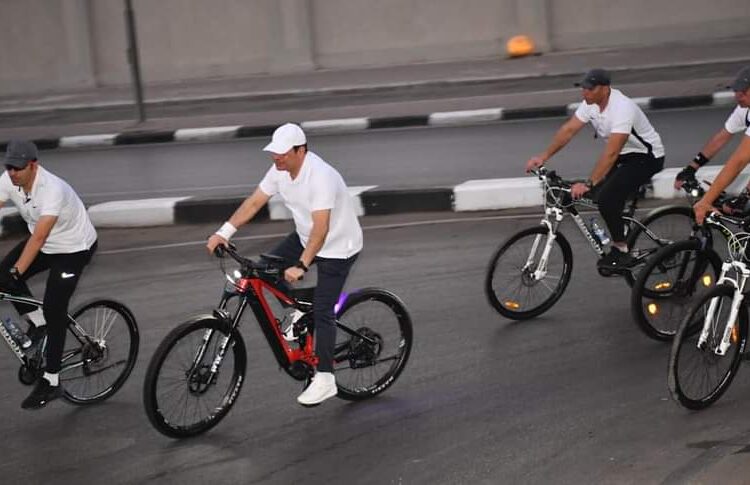 Al-Sissi effectue une visite d’inspection à l’Académie militaire (Photos)
