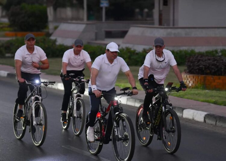 Al-Sissi effectue une visite d’inspection à l’Académie militaire (Photos)