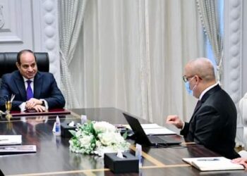 Le Président examine les projets d’habitat