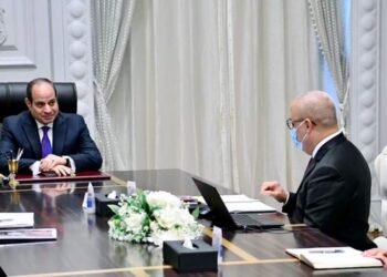 Al-Sissi suit la mise en oeuvre des projets nationaux du ministère du Logement